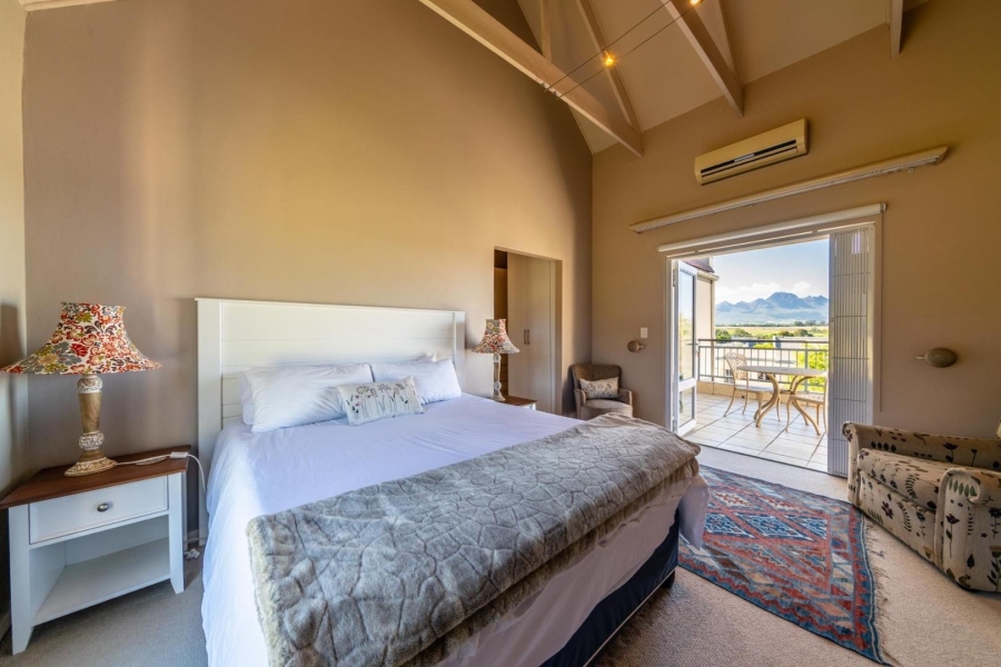 To Let 2 Bedroom Property for Rent in Onder Papegaaiberg Western Cape